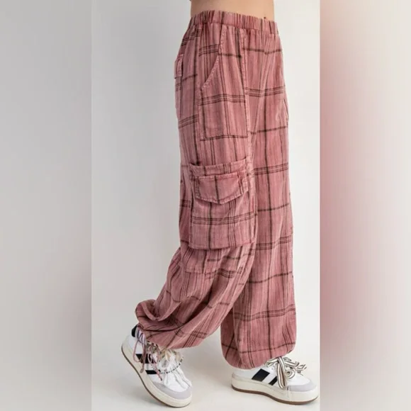 NWT Easel Plaid Happy Pants - Picture 1 of 9